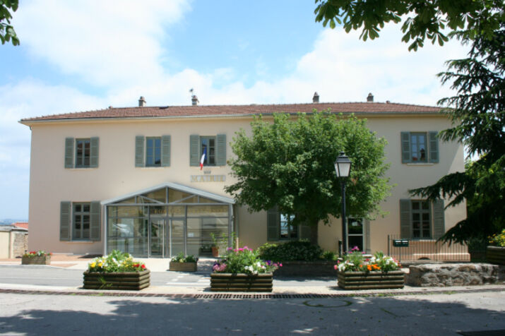 village mairie sainte consorce